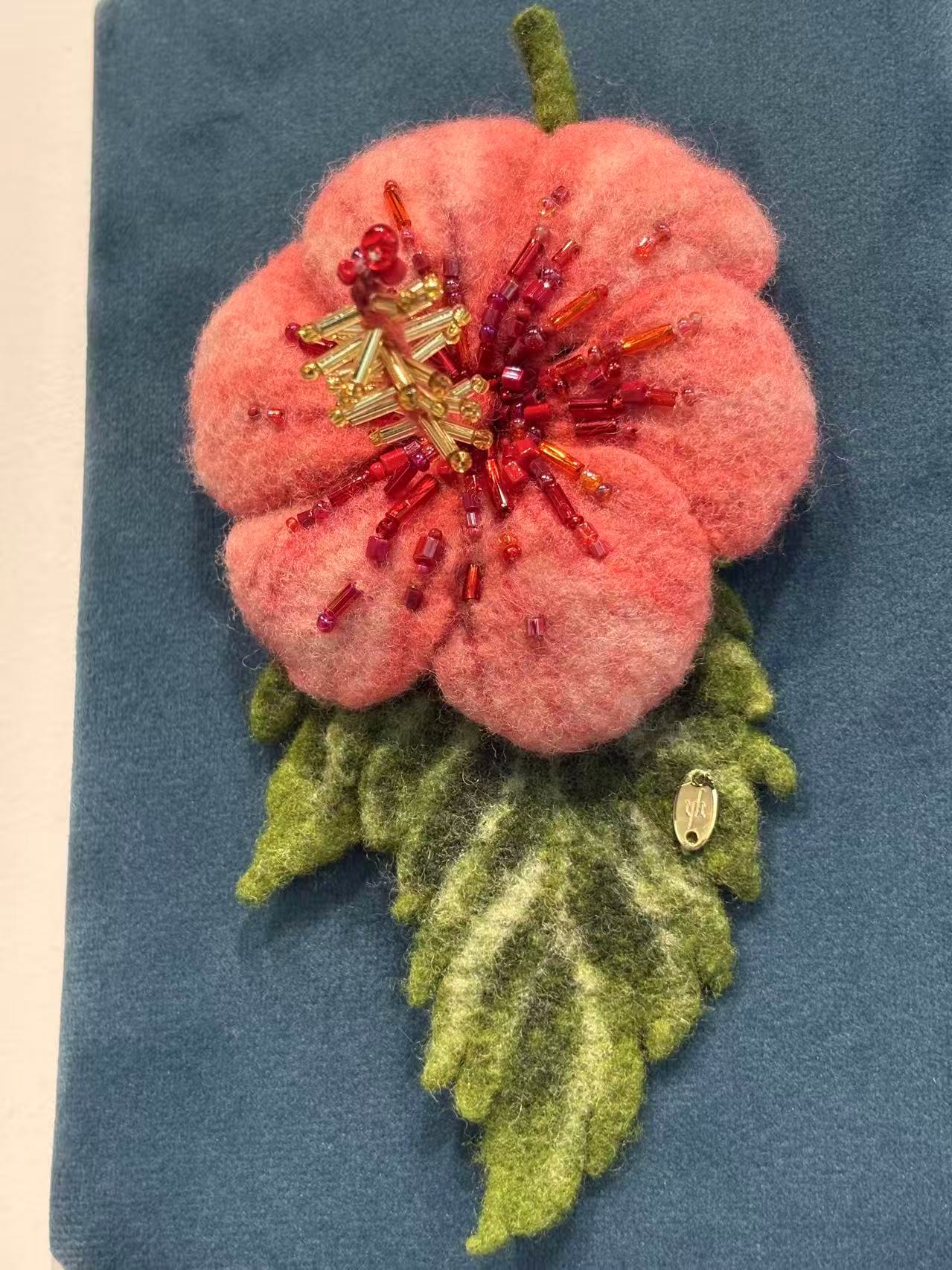 Wool-Painted Portraits (Flower-palm)