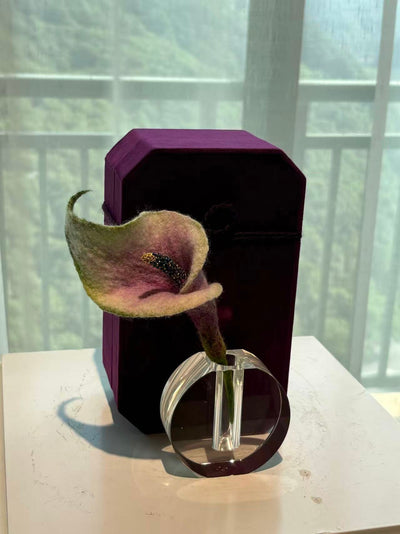 Wool-Painted Portraits (Flower-palm）