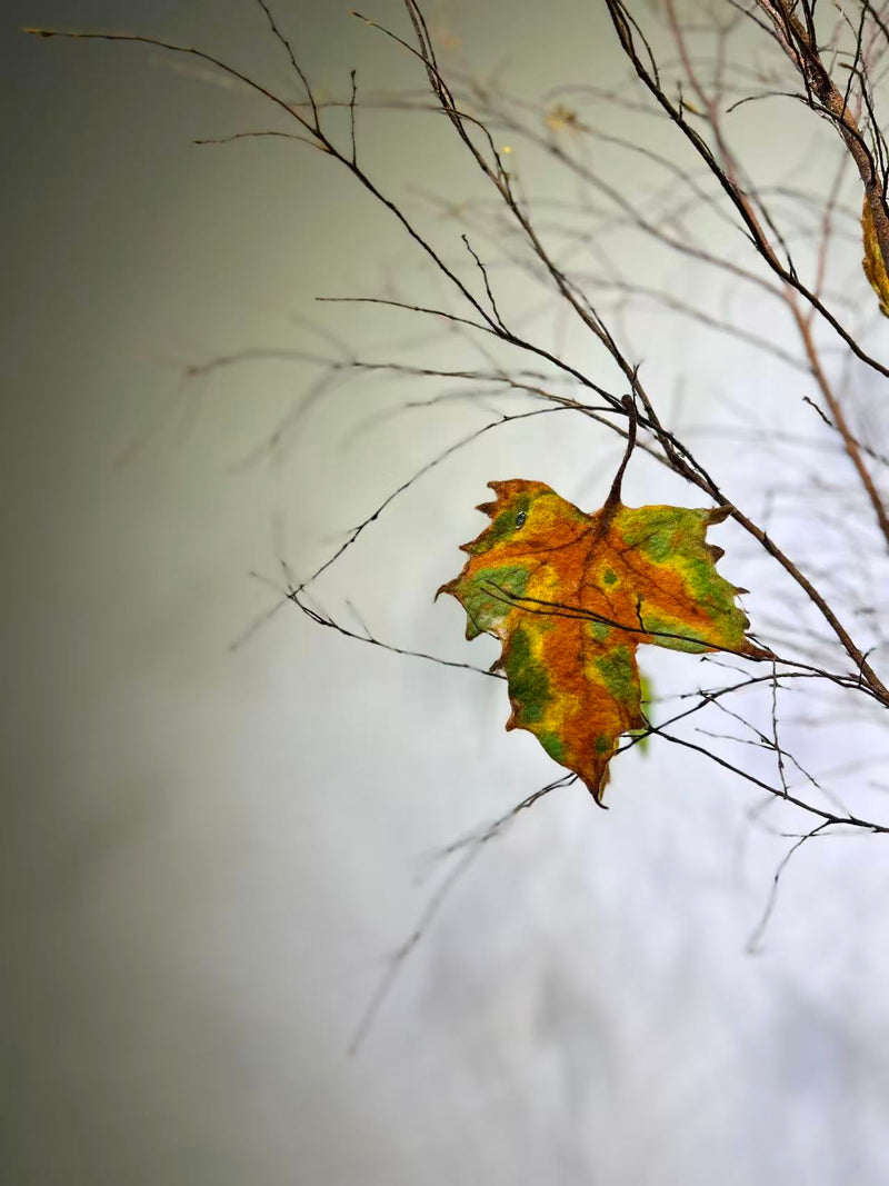 felt leaves